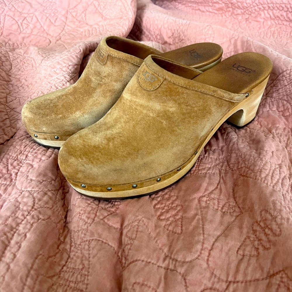UGG Clogs - Leather and Genuine Sherpa - Size 10 Women’s